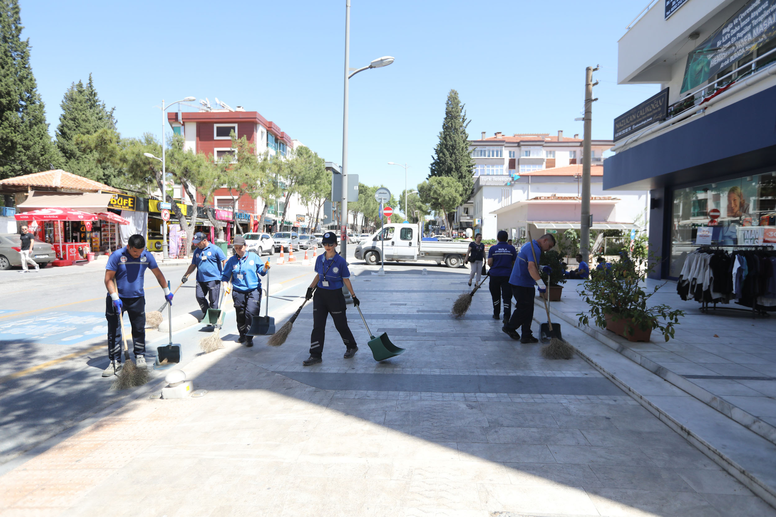 Büyükşehir’den 13 İlçede Temizlik Seferberliği