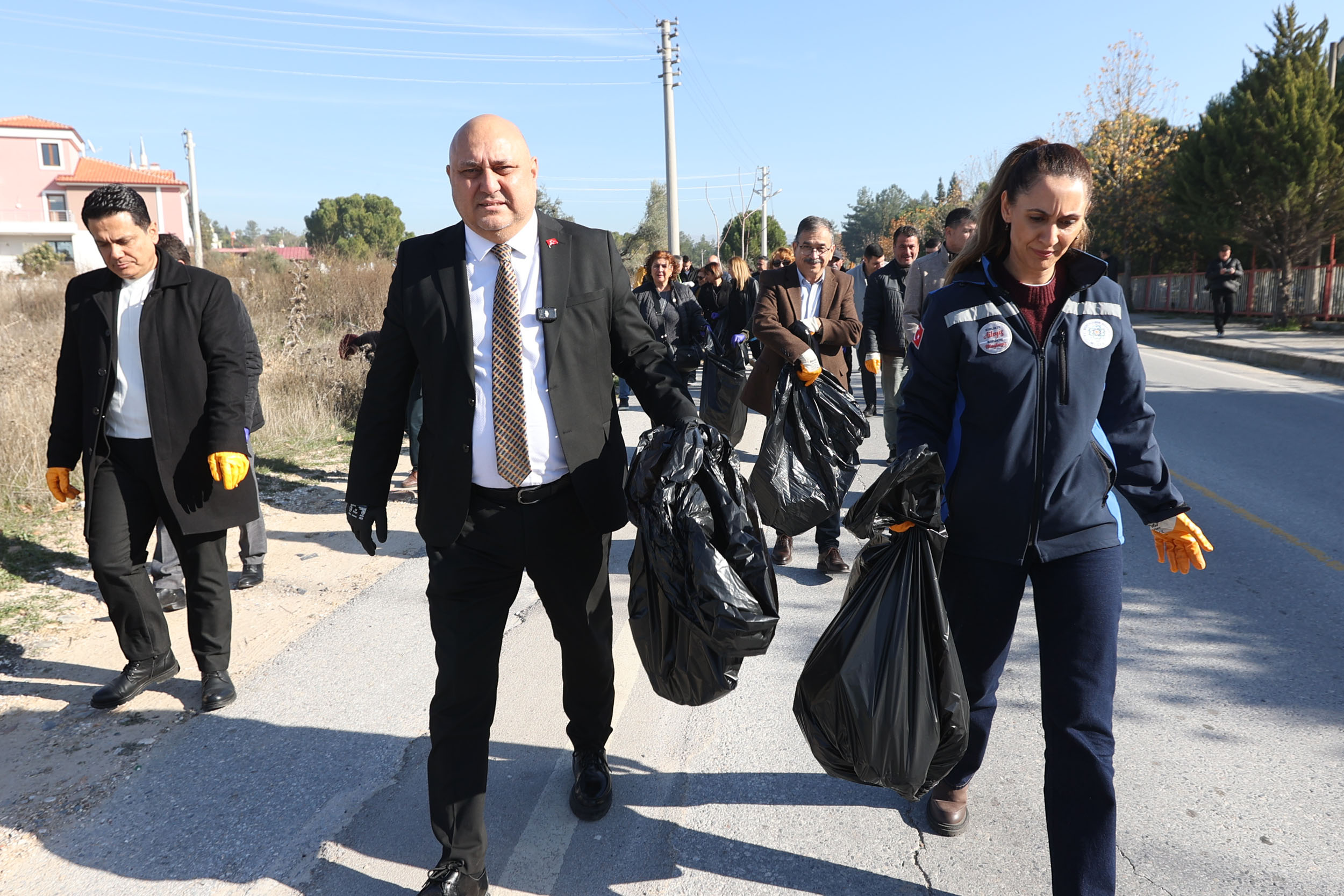 Büyükşehir’den 13 İlçede Çevre Temizliği Seferberliği