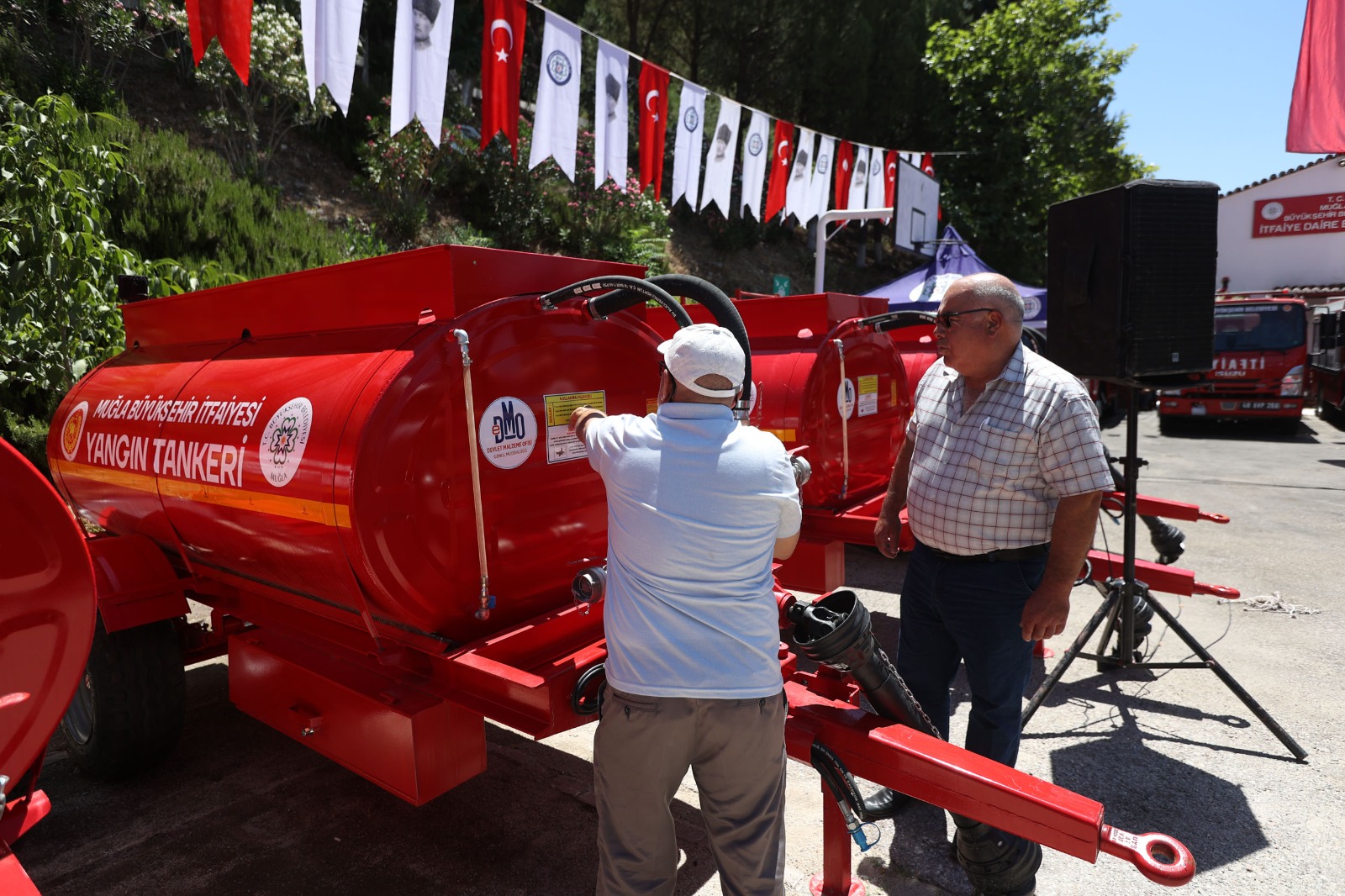 Büyükşehir’den Yangınlara Karşı Güçlü Adım: Kırsala Yangın Tankeri 	Desteği