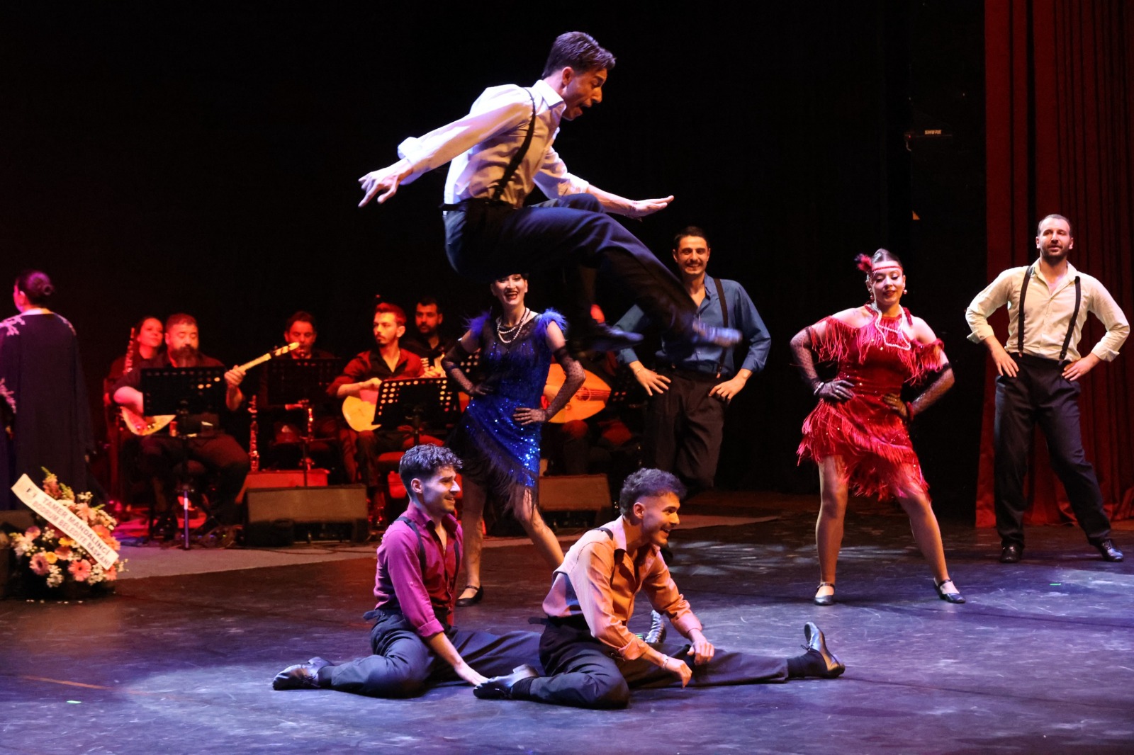 Muğla’da Nostalji Rüzgârı: 70’ler ve 80’lerin Film Müzikleri Büyüledi