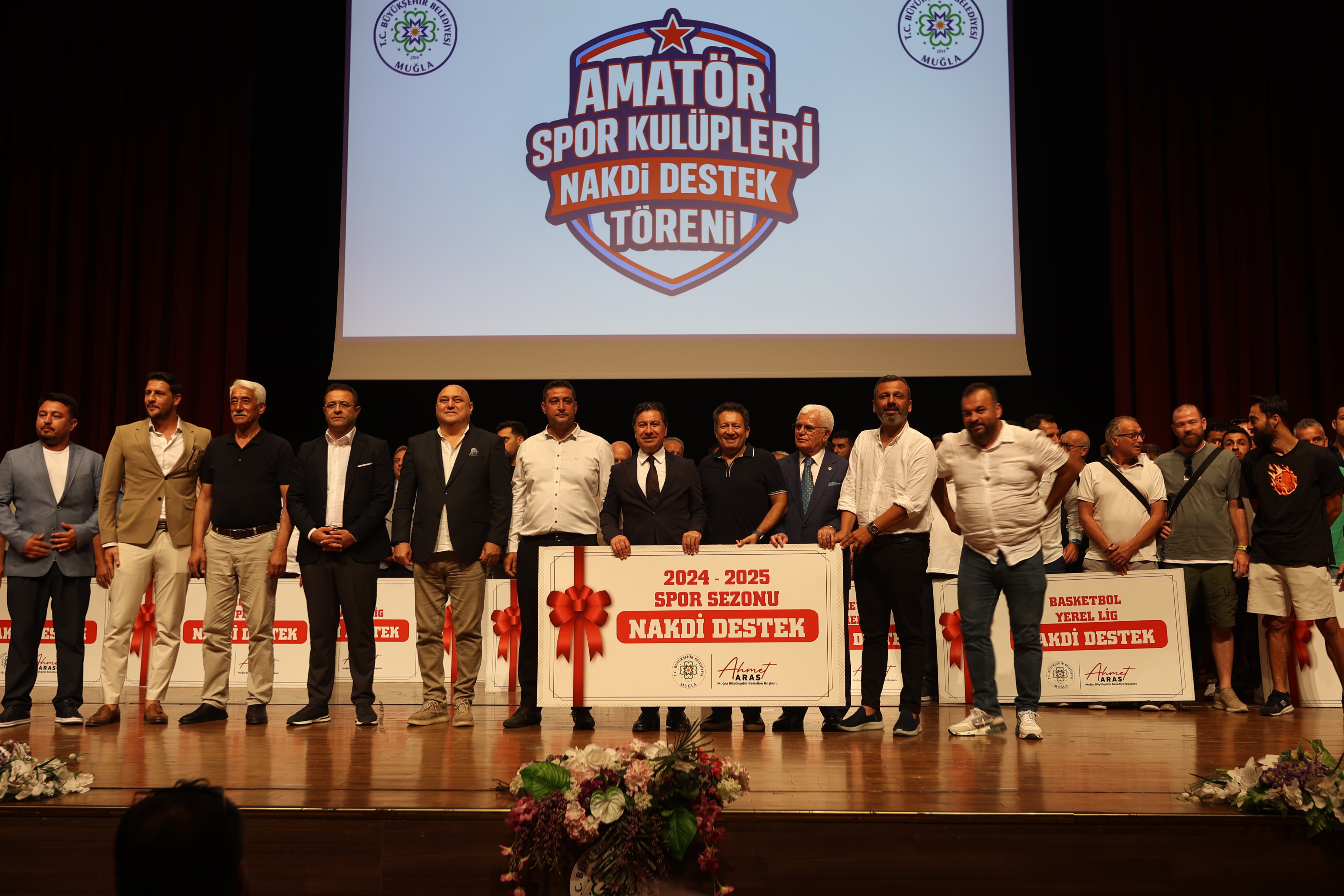 Büyükşehir’den Amatör Spor Kulüplerine Güçlü Destek