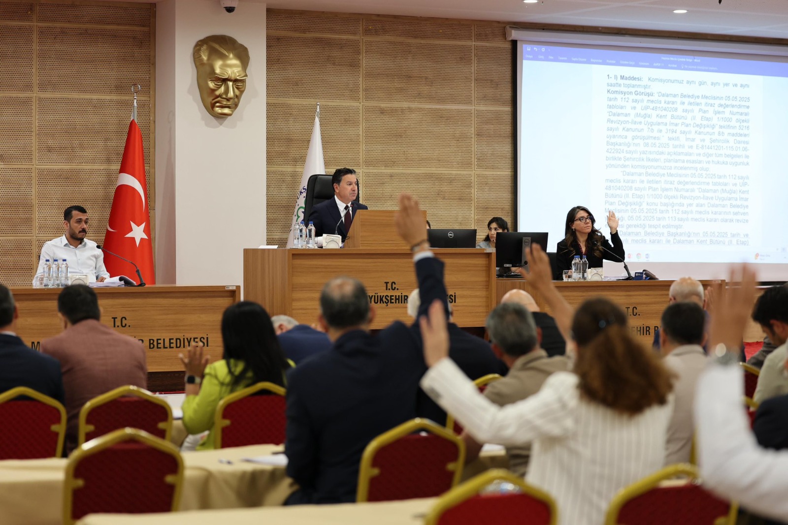 Öğrenciler İstedi, Başkan Aras Gerçekleştirdi:  Menteşe-Akyaka 1 TL!