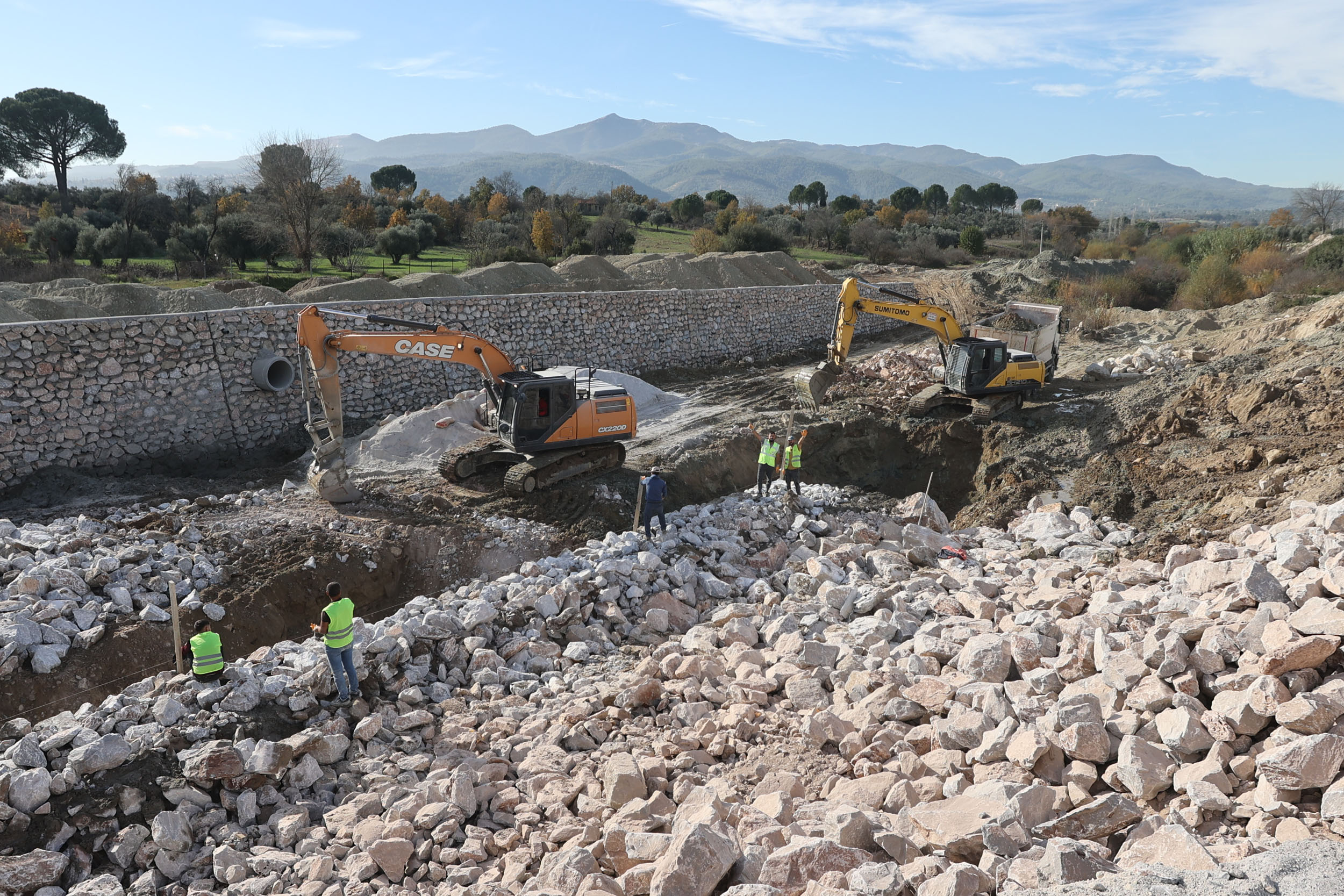 Vatandaş İstedi, Büyükşehir Harekete Geçti: Hacıbayramlar’a 29 Milyon TL’lik Yatırım 