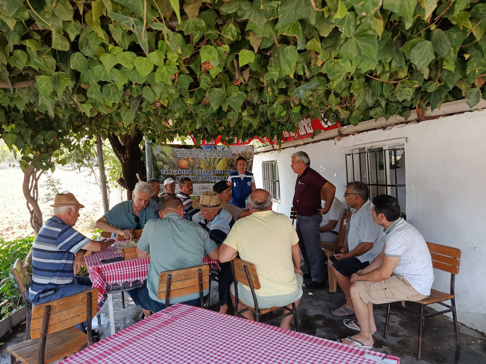 Büyükşehir ‘Tarlanıza Geliyoruz’ Projesiyle Milaslı Üreticilerin Yanında