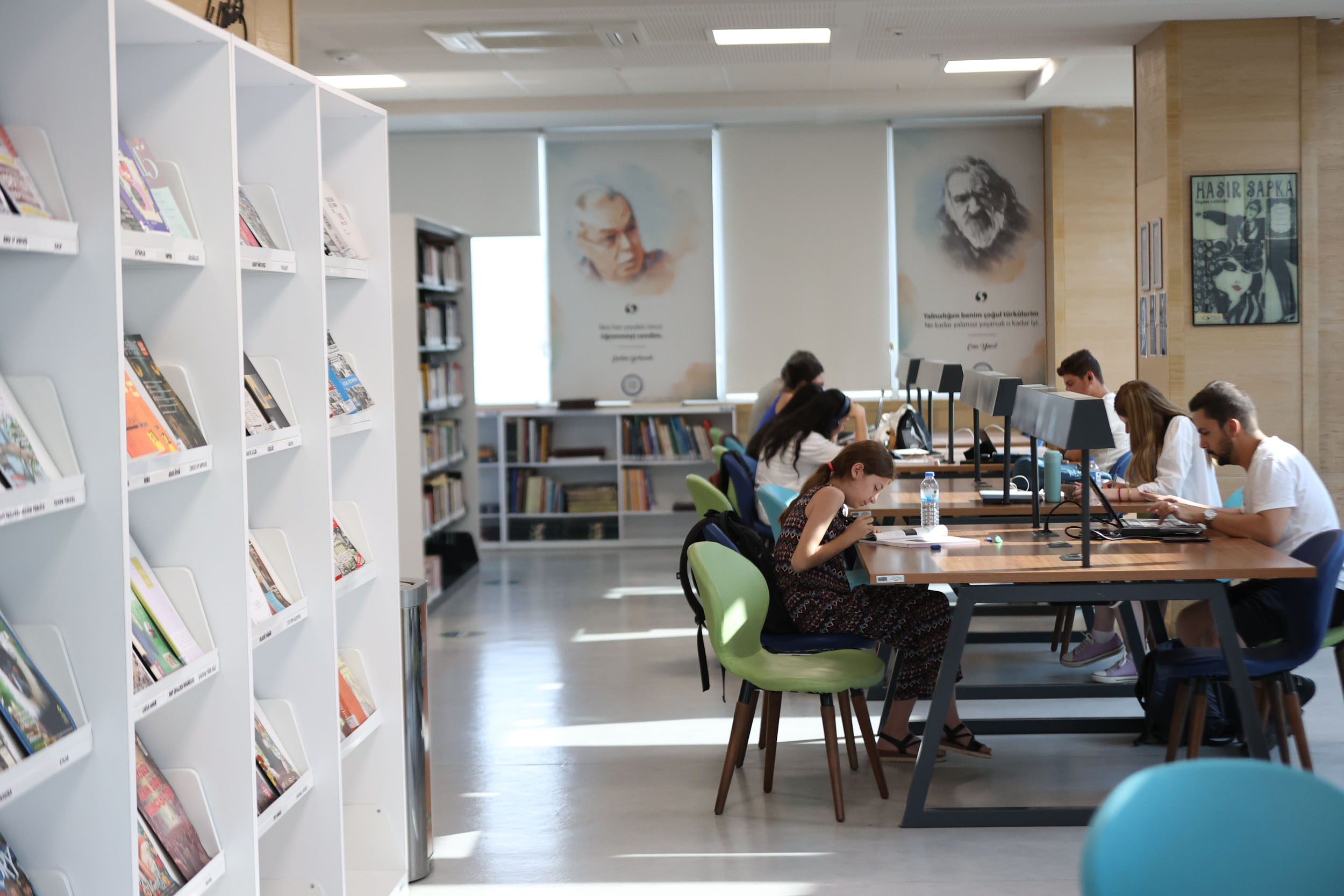 Bilginin Merkezi Kütüphanelere Yoğun İlgi 