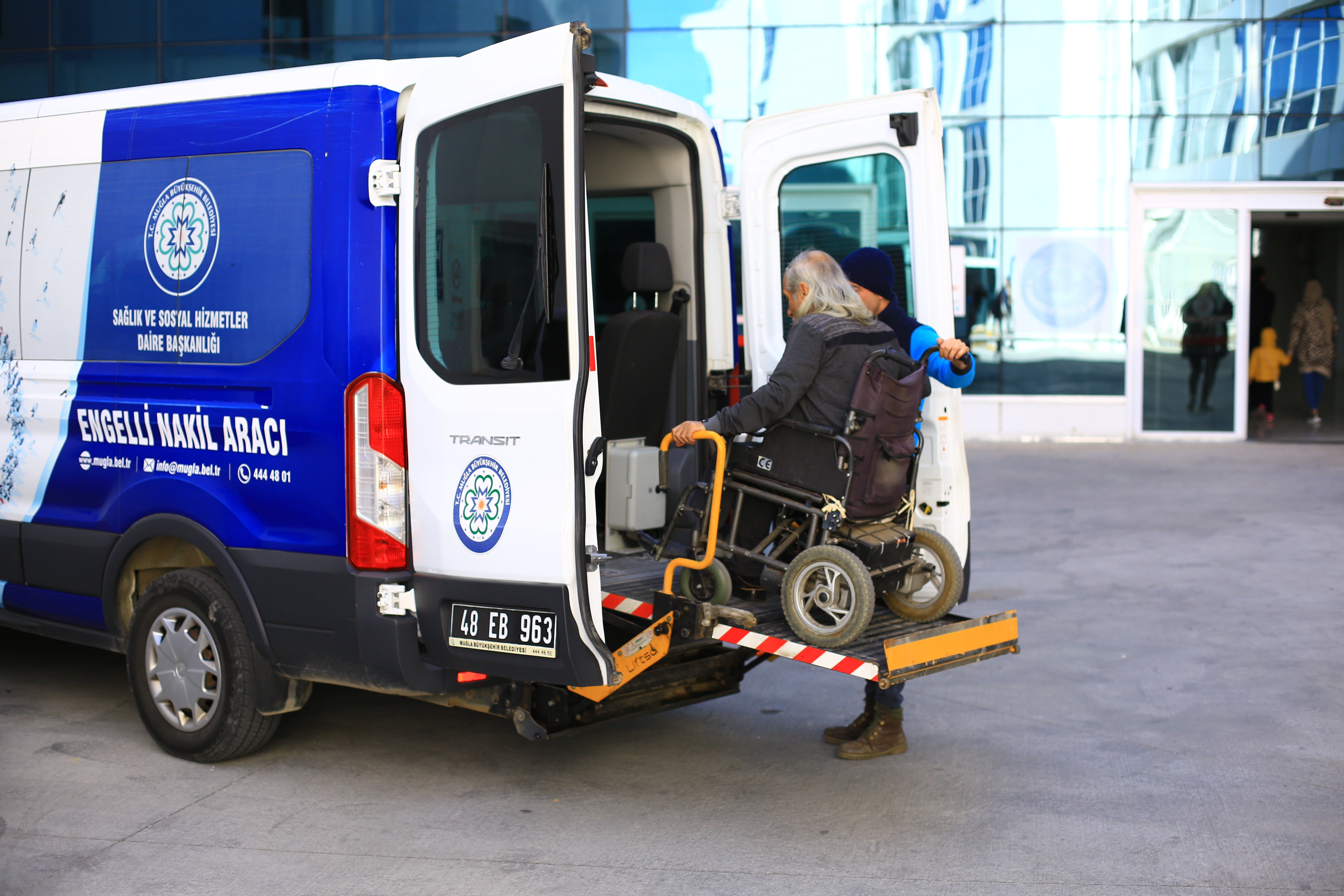 Evden Hastaneye Uzanan Güvenli Yolculuk: 100 Bini Aştı
