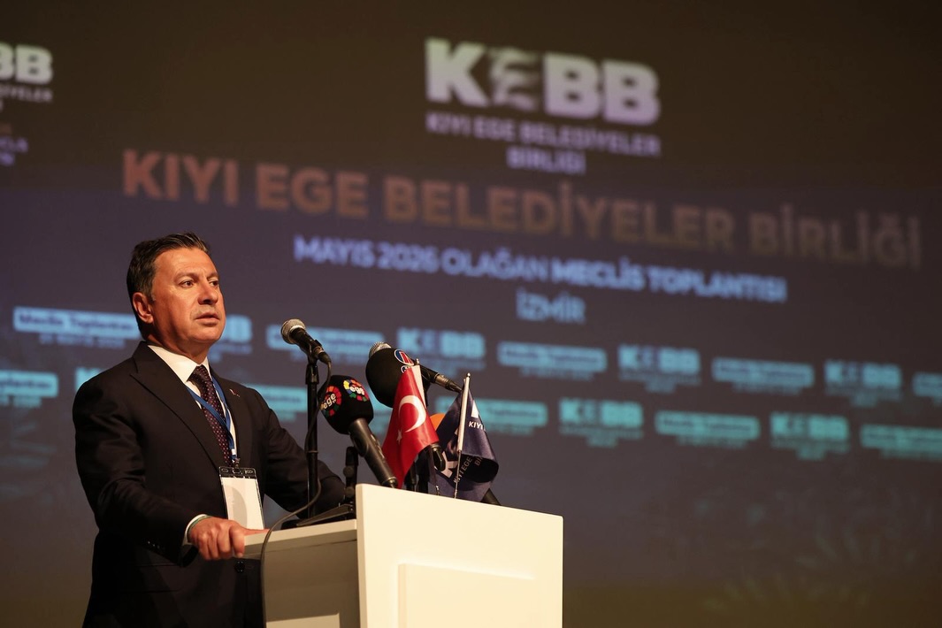 Kıyı Belediyeler Birliği Başkanlığına Yeniden Ahmet Aras Seçildi